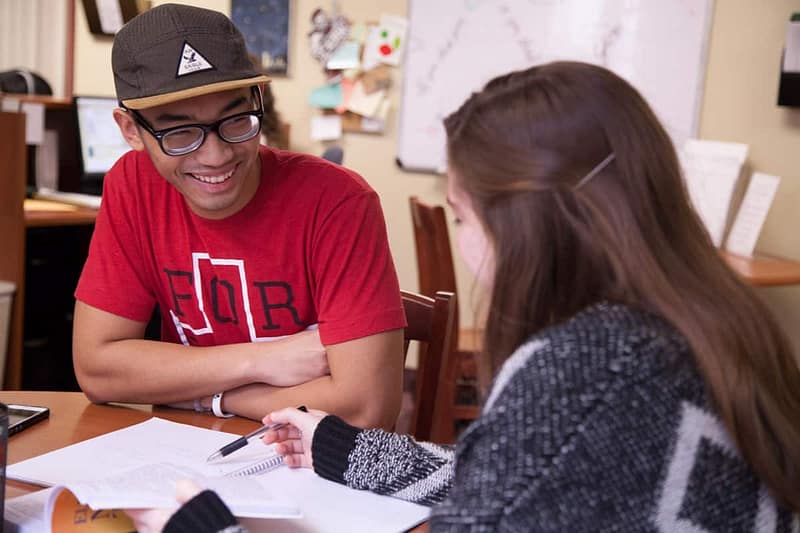 student mentor in the academic resource center